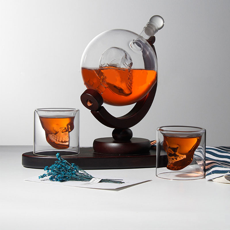 Set decanter per whisky Skull  - Decanter Globe Set recensione e prezzo